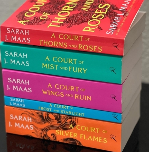 *NIB A Court of Thorns and Roses Box Set (5 Books) - Picture 2 of 2